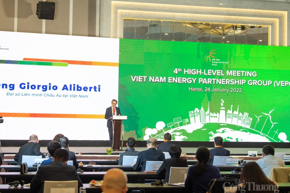 Chiến lược phát triển ngành năng lượng dài hạn, bền vững giữ vai trò then chốt