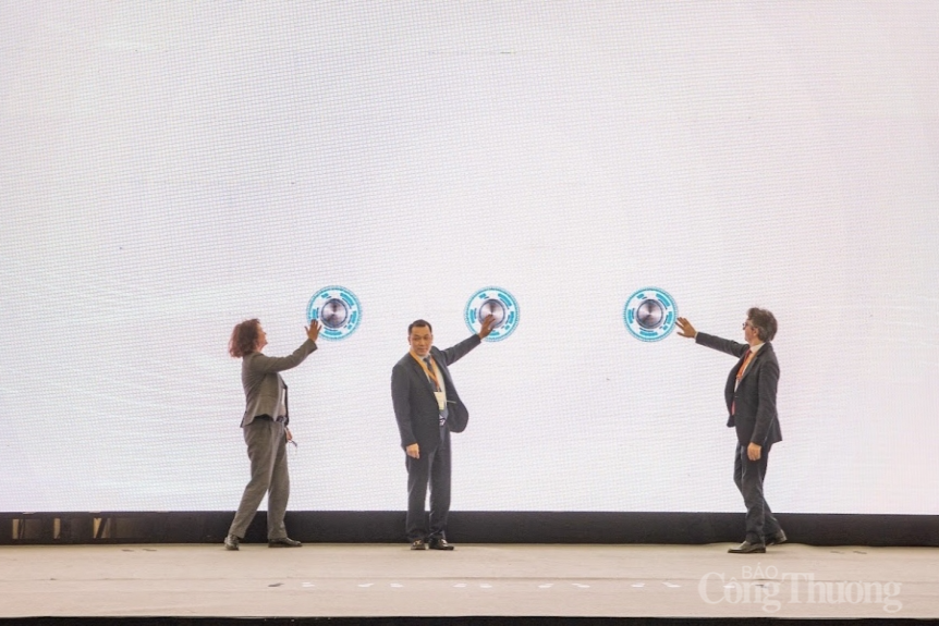 Chiến lược phát triển ngành năng lượng dài hạn, bền vững giữ vai trò then chốt