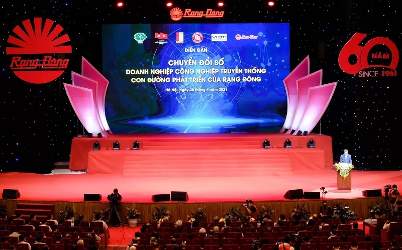 Công ty Bóng đèn Phích nước Rạng Đông: Chặng đường 60 năm đổi mới và phát triển