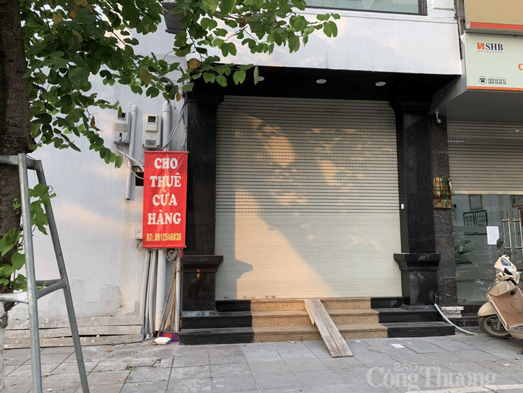 Kinh doanh thất thu, nhiều cửa hàng treo biển sang nhượng, cho thuê kinh doanh that thu nhieu cua hang treo bien sang nhuong cho thue