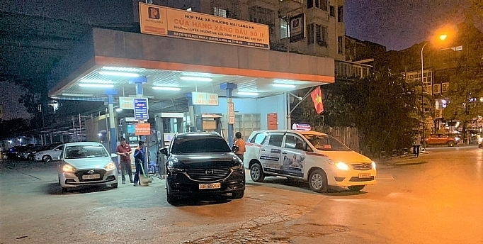 Cần xử lý nghiêm cửa hàng xăng dầu găm hàng trục lợi gam hang xang dau truc loi muc phat cao nhat toi 30 trieu dong