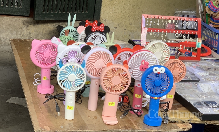 2450 quyt mini phat ny cynh bao