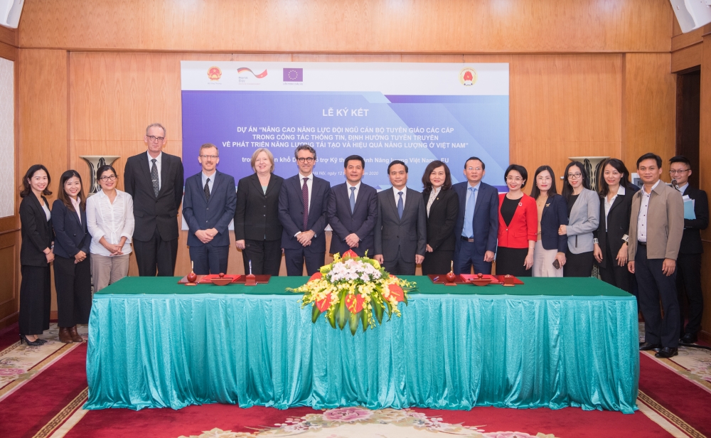 undefined 3826-ly-ky-kyt-evef-ban-tuyen-giao-trung-yyng-1