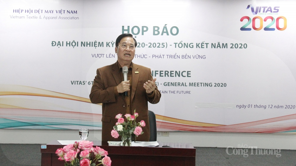 Doanh nghiệp dệt may cần thay đổi chiến lược sản xuất, tập trung vào sản phẩm tầm trung