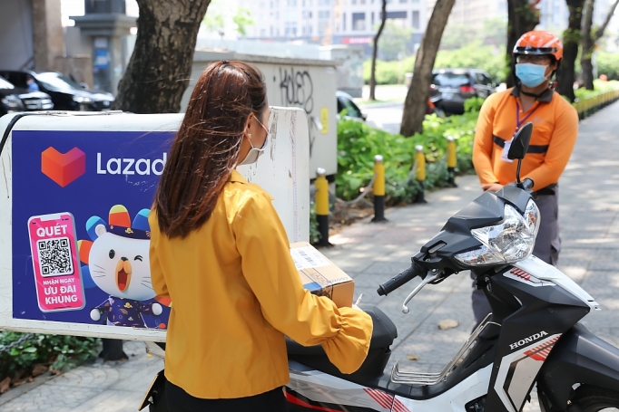 Lazada triển khai giải pháp “Giao hàng không tiếp xúc” lazada trien khai giai phap giao hang khong tiep xuc