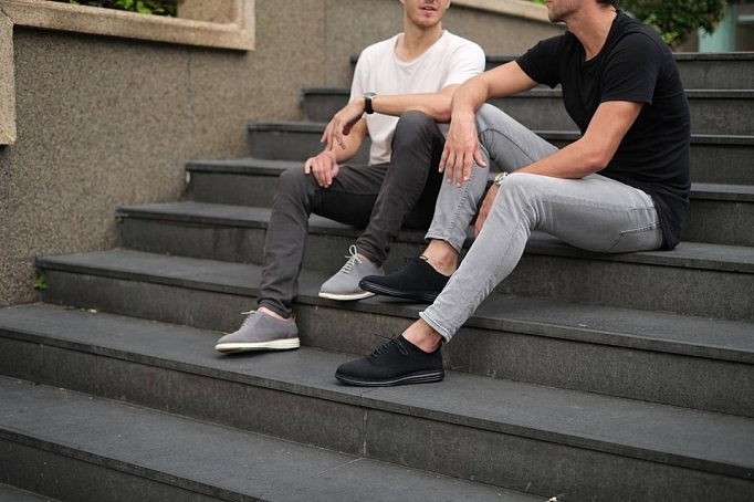 Starup trẻ Việt Nam với giày được làm từ bã cà phê và rác nhựa starup tre viet nam voi giay duoc lam tu ba ca phe va rac nhua