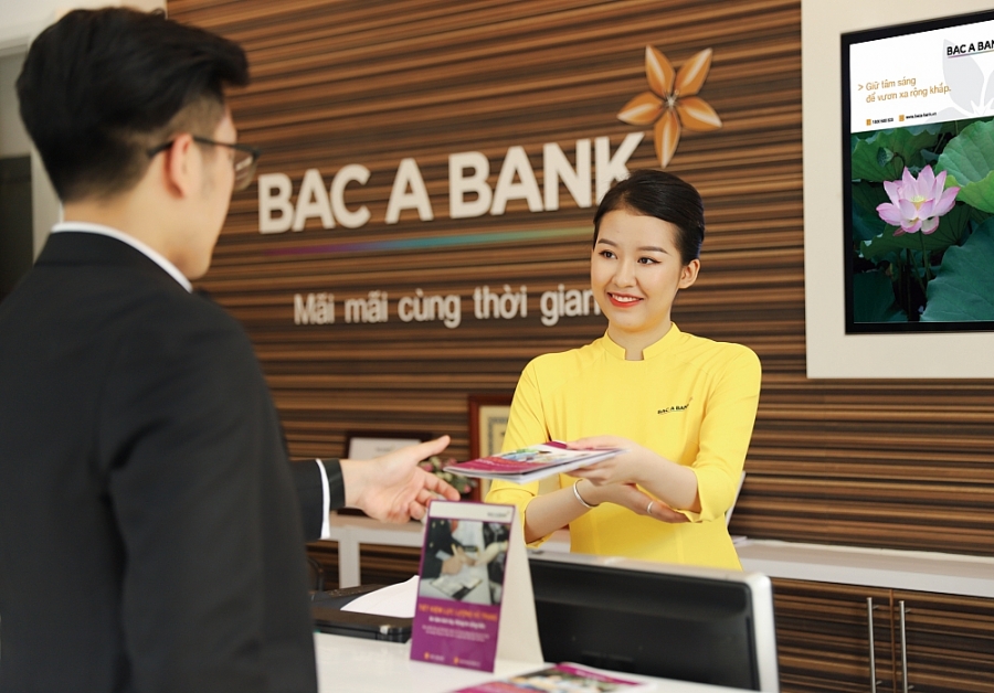 0539-ao-dai-bac-a-bank2