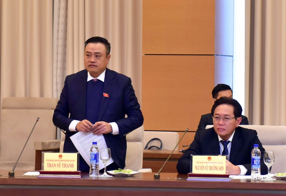 National Assembly chair urges oil firm PVN to overcome difficulties