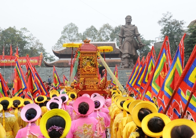 PM attends festival celebrating Ngoc Hoi – Dong Da victory
