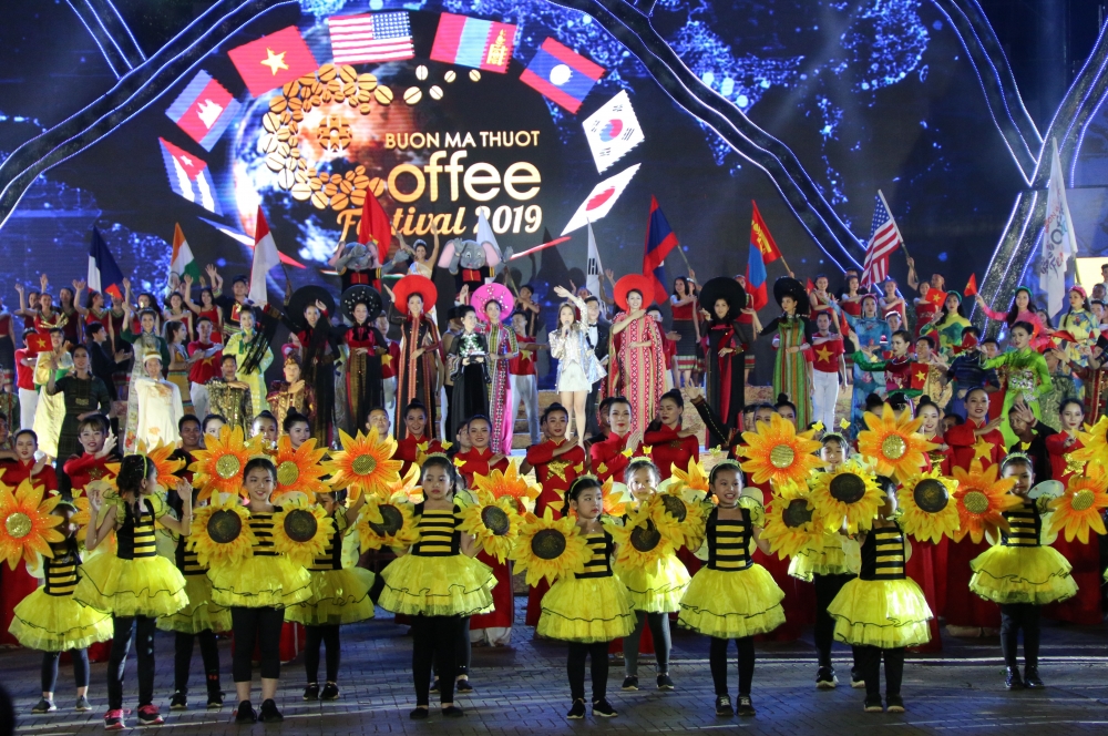 Festival promoting Buon Ma Thuot coffee brand opens in Dak Lak festival to promote buon ma thuot coffee brand