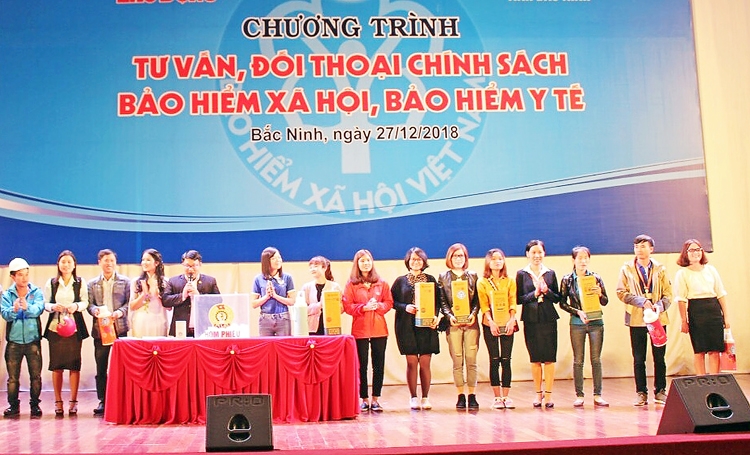 Liên đoàn Lao động Bắc Ninh: Đa dạng hóa tuyên truyền pháp luật lien doan lao dong bac ninh da dang hoa tuyen truyen phap luat