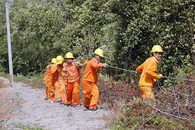 Thực hiện tiêu chí điện nông thôn: Thiếu cơ chế riêng thuc hien tieu chi dien nong thon thieu co che rieng