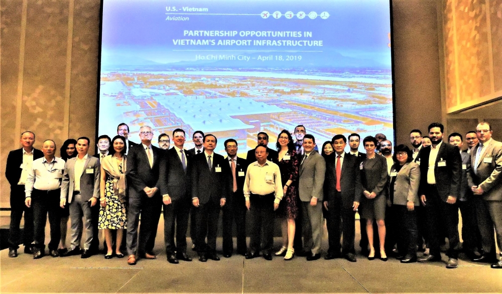United States engages local industry leaders to promote U.S.-Vietnam aviation cooperation