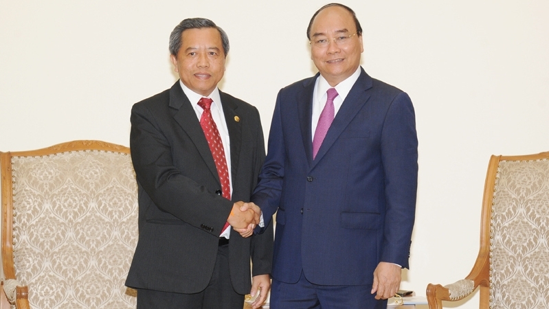 PM receives Lao Minister of Science and Technology