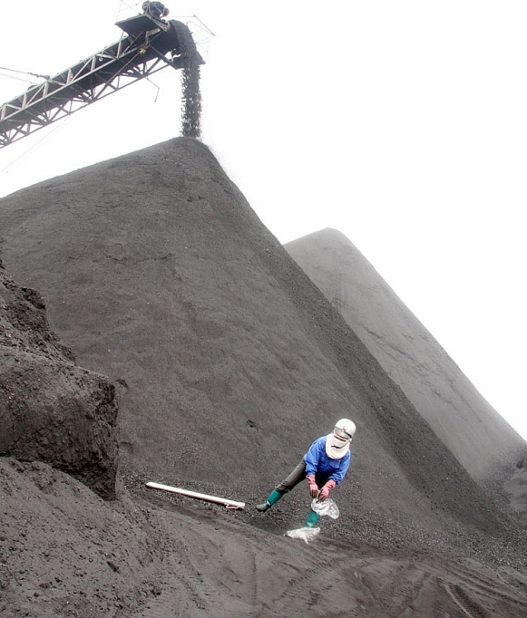 tkv hai thang lien tiep san xuat dat 4 trieu tan than