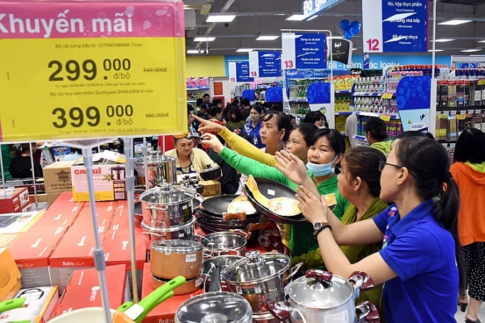 ben bi chinh phuc nguoi tieu dung