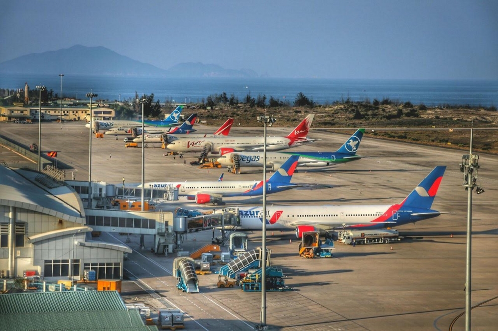 cam ranh international airports runway 2 put into use