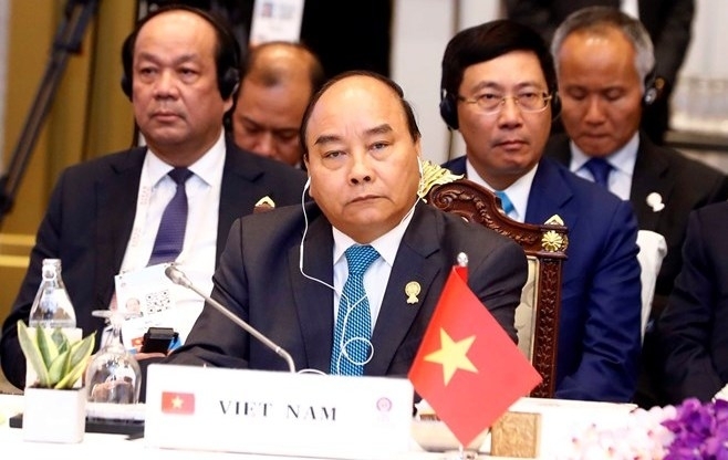 PM Nguyen Xuan Phuc attends plenum of 34th ASEAN Summit