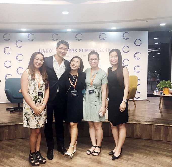 Smilee Việt khởi nghiệp với bộ kit trắng răng thân thiện smilee viet khoi nghiep voi bo kit trang rang than thien