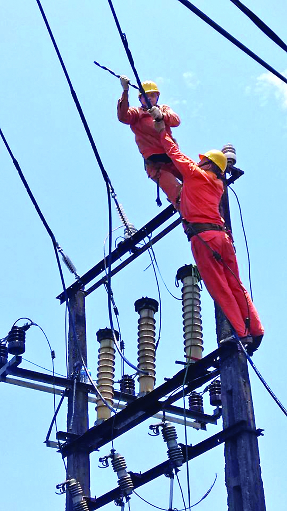 evn meets record power demand urges power saving