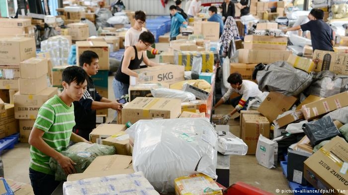 China's GDP growth slows to lowest rate in years