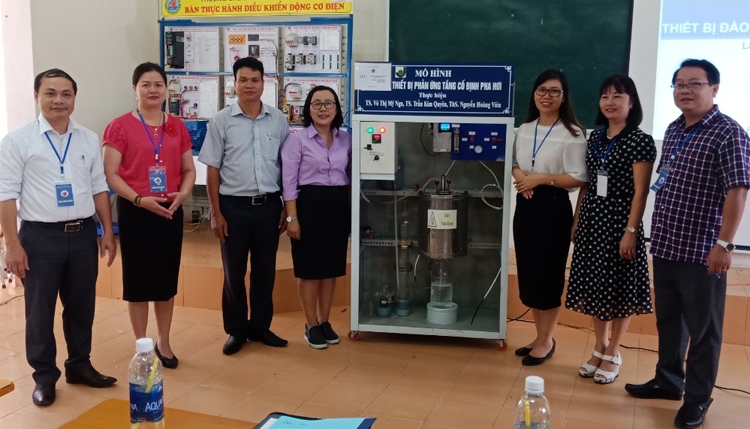 truong cao dang cong thuong mien trung coi trong vai tro phu nu