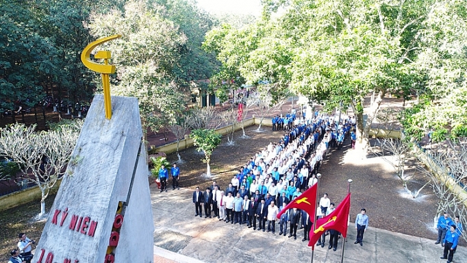 Đảng bộ Tập đoàn Công nghiệp Cao su Việt Nam (VRG): Hoàn thành xuất sắc nhiệm vụ  dang bo tap doan cong nghiep cao su viet nam vrg hoan thanh xuat sac nhiem vu