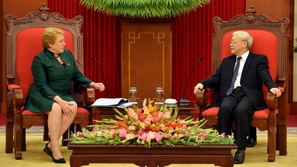 Party chief receives Chilean President Michelle Bachelet