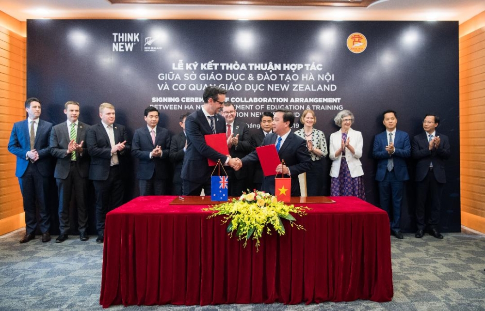 Vietnam, New Zealand enhance ties in education, weather intelligence, sustainable timber trade