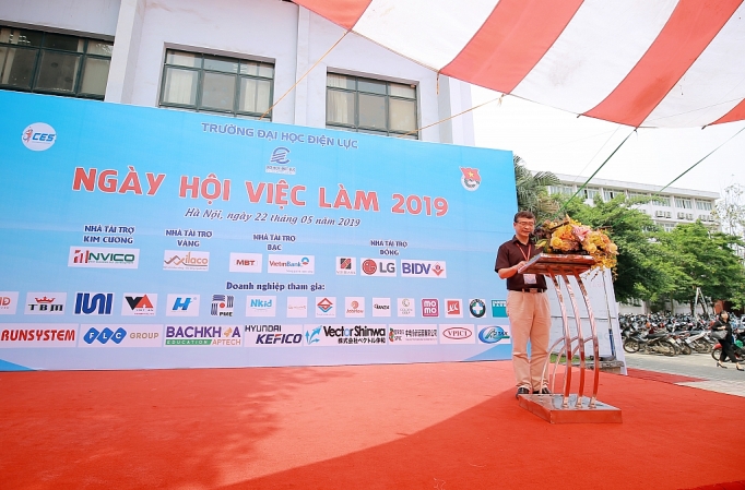 Trường Đại học Điện Lực: Gắn kết nhà trường và doanh nghiệp truong dai hoc dien luc gan ket nha truong va doanh nghiep