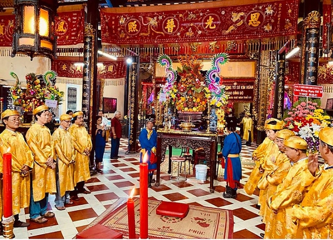 Lịch sử các làng nghề mỹ nghệ kim hoàn lich su cac lang nghe my nghe kim hoan