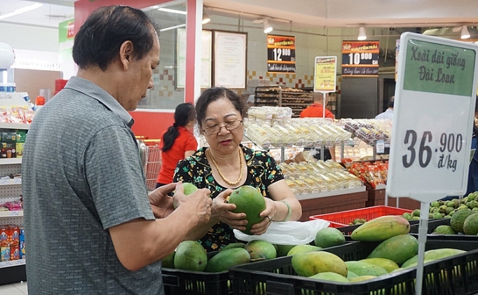 dua nong san vao sieu thi van nhieu tran tro