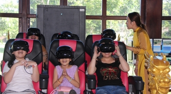 Chuyển đổi số để “tự cứu”