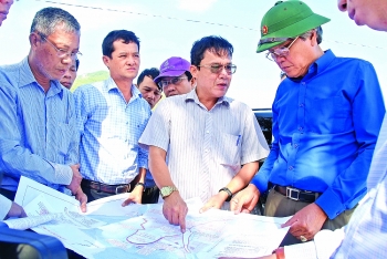 Hình thành hệ thống kết cấu hạ tầng đồng bộ