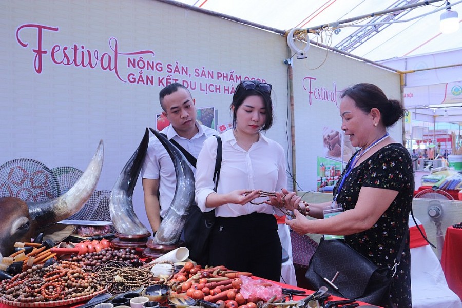 Thành phố Hà Nội: Gắn kết du lịch với Chương trình “Mỗi xã một sản phẩm” OCOP Thành phố Hà Nội: Gắn kết du lịch với Chương trình “Mỗi xã một sản phẩm” OCOP