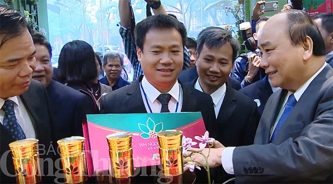 gan dac san vung mien voi gia tri van hoa dan toc