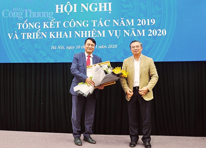 Đảm bảo an toàn, bảo vệ môi trường vì sự phát triển bền vững ngành Công Thương dam bao an toan bao ve moi truong vi su phat trien ben vung nganh cong thuong