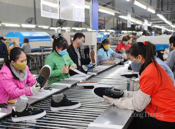 Bộ Công Thương tìm giải pháp tháo gỡ khó khăn cho các doanh nghiệp da - giày bo cong thuong tim giai phap thao go kho khan cho cac doanh nghiep da giay