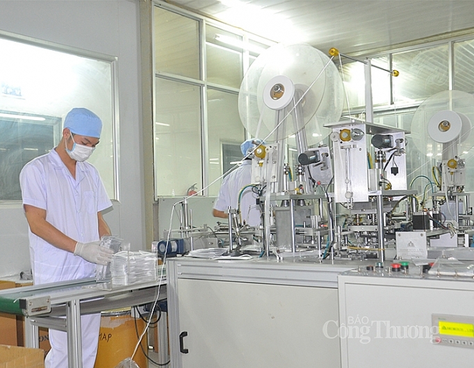 mien thue nhap khau doi voi cac mat hang phuc vu phong chong dich covid 19