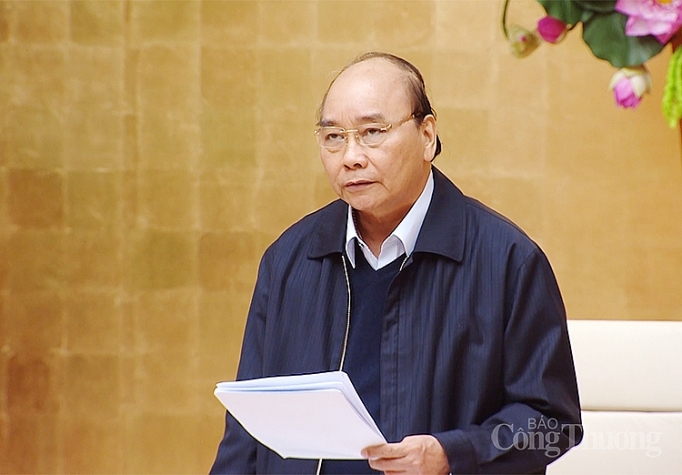 Thủ tướng Nguyễn Xuân Phúc: Không để người dân “đói cơm lạt muối”! thu tuong nguyen xuan phuc khan truong ho tro nguoi dan