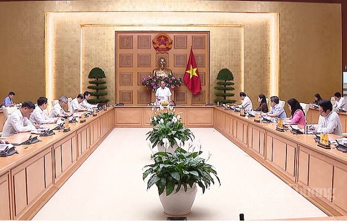 Phải đưa ra được chính sách, cơ chế mới hỗ trợ người dân và doanh nghiệp phai dua ra duoc chinh sach co che moi ho tro nguoi dan va doanh nghiep