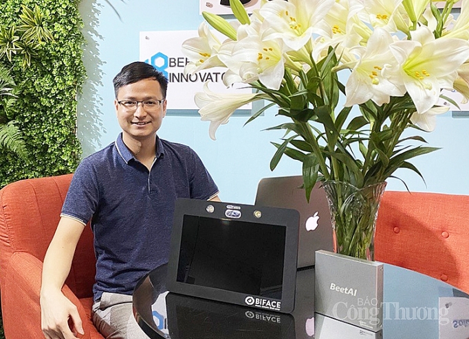 Ra mắt sản phẩm chấm công “Made in Vietnam” sử dụng trí tuệ nhân tạo ra mat san pham cham cong made in vietnam su dung cong nghe tri tue nhan tao