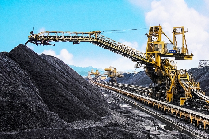 TKV: Vượt khó, đảm bảo cung ứng đủ than cho nền kinh tế tkv vuot kho dam bao cung ung du than cho nen kinh te