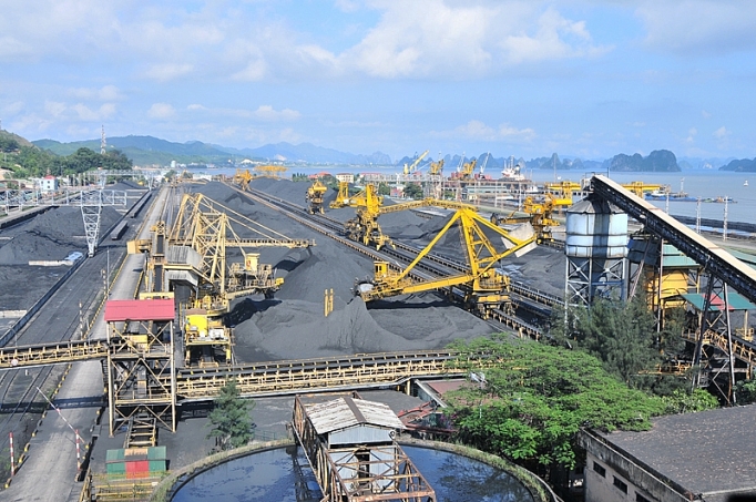 Tập đoàn TKV: Cao điểm 120 ngày, đêm với mục tiêu vượt kế hoạch năm 2019 tap doan tkv cao diem 120 ngay dem voi muc tieu vuot ke hoach nam 2019