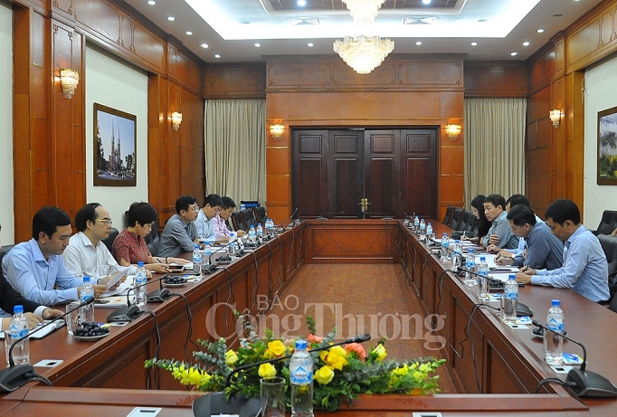 thuc hien cong tac chuyen giao cac tap doan tong cong ty dung quy dinh