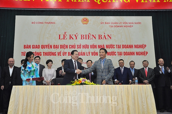 Bộ Công Thương chính thức bàn giao các doanh nghiệp về Uỷ ban quản lý vốn nhà nước tại doanh nghiệp bo cong thuong chinh thuc ban giao cac doanh nghiep ve uy ban quan ly von nha nuoc tai doanh nghiep