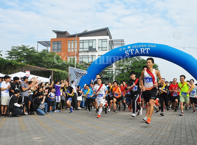 giai chay ekiden nhat ban trong long viet nam