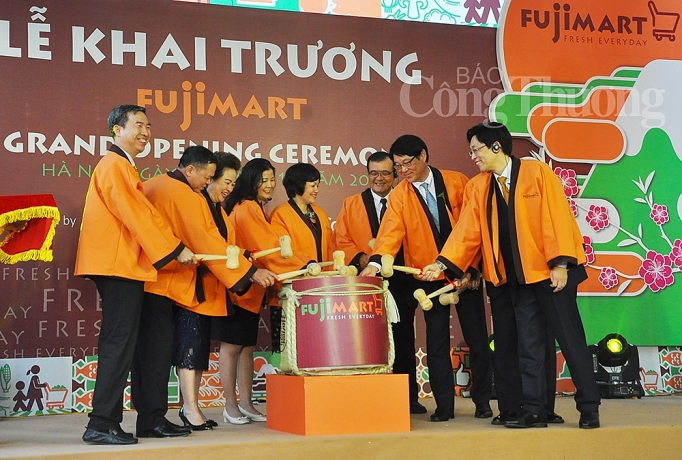 Khai trương siêu thị FujiMart đầu tiên tại Việt Nam khai truong sieu thi fujimart dau tien tai viet nam