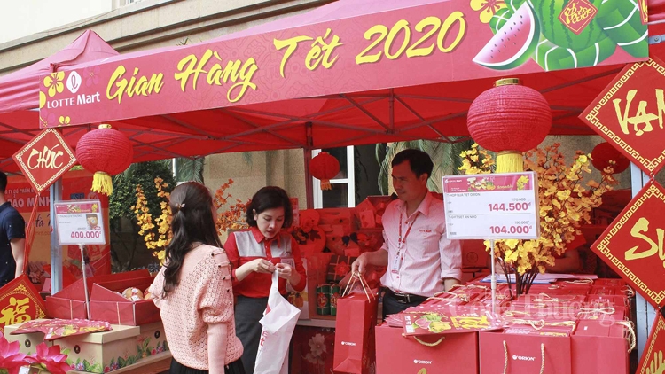 nhon nhip ngay hoi mua sam cua doan vien cong doan bo cong thuong