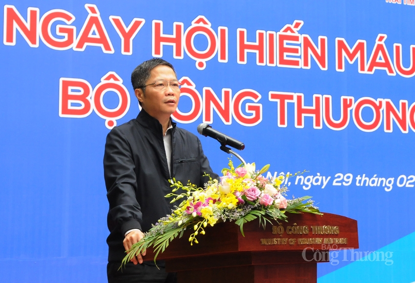 bo cong thuong lan toa manh me tinh than hien mau tinh nguyen vi cong dong